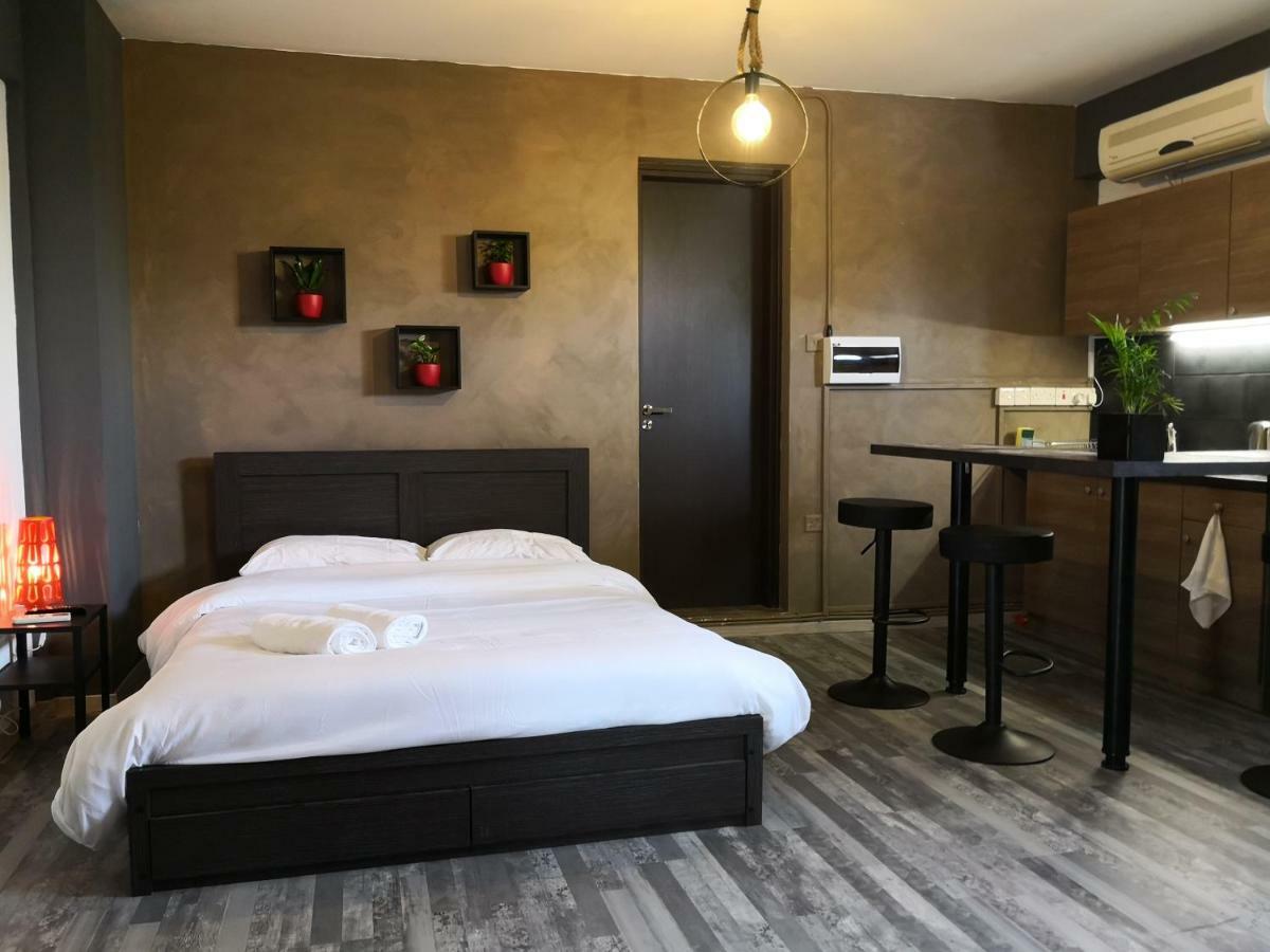 The Room Larnaca Extérieur photo